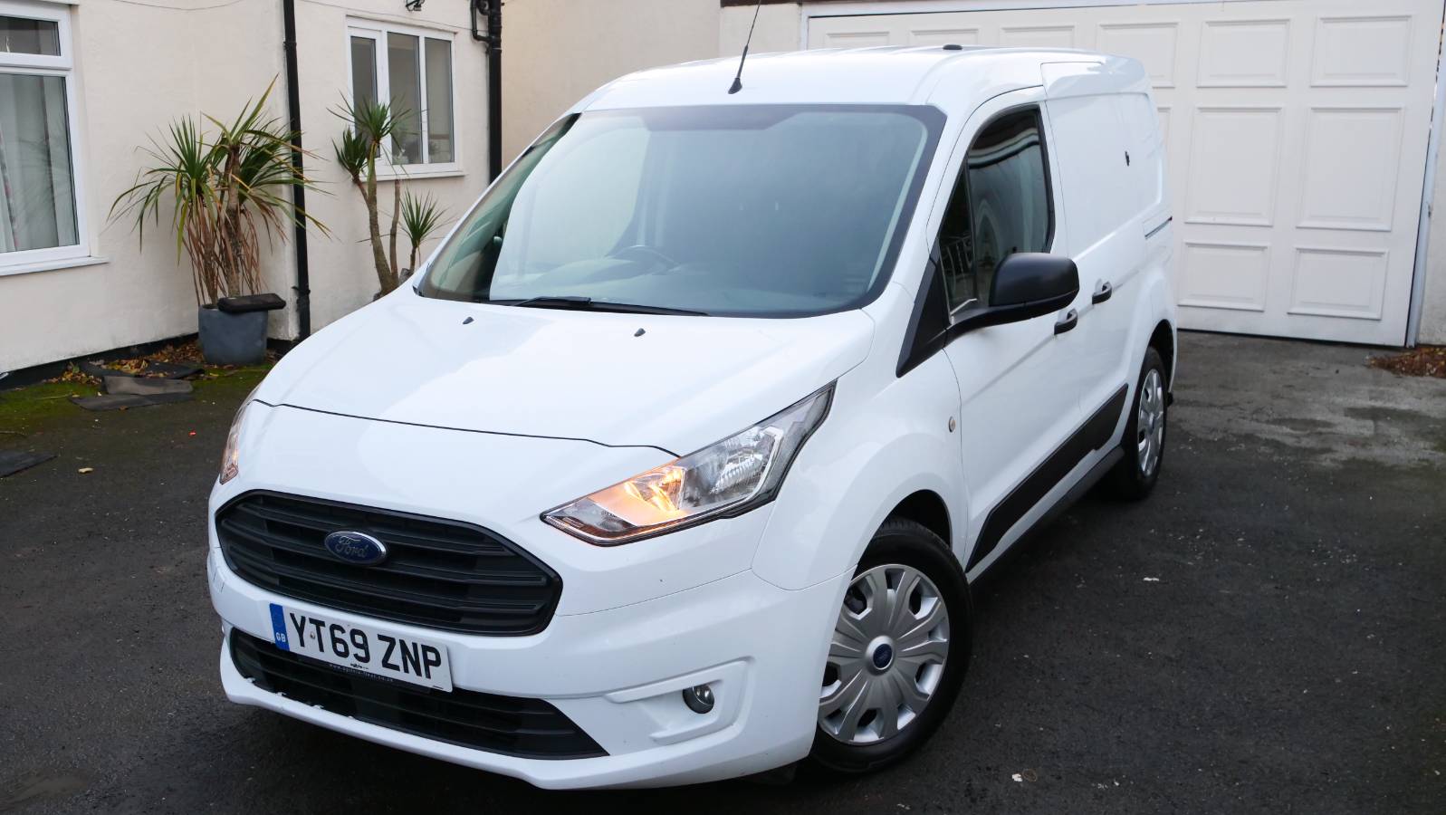 2019 Ford transit connect 220 trend l1 • euro 6/ulez • cruise • parking sensors • aircon • full ford service history