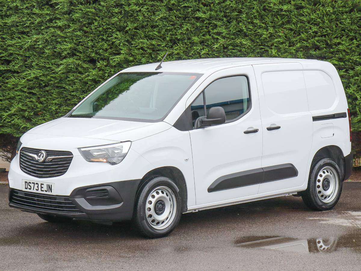 2023 (73) Vauxhall Combo 2300 Prime 1.5 Turbo D, 100BHP, 6 Speed, L1 SWB Van