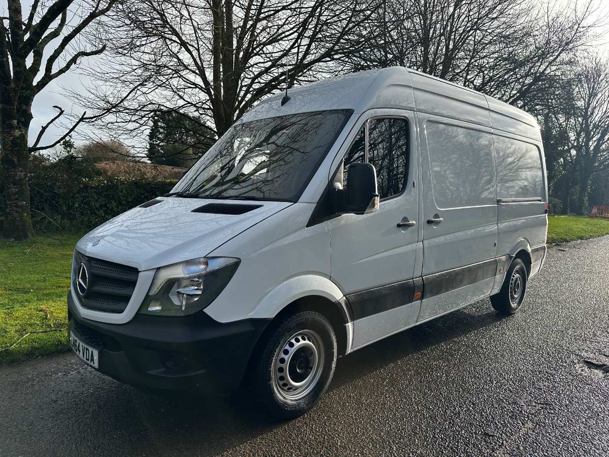 2014 (64) MERCEDES-BENZ SPRINTER 313 CDI L2 H2 MEDIUM WHEEL BASE HIGH ROOF VAN