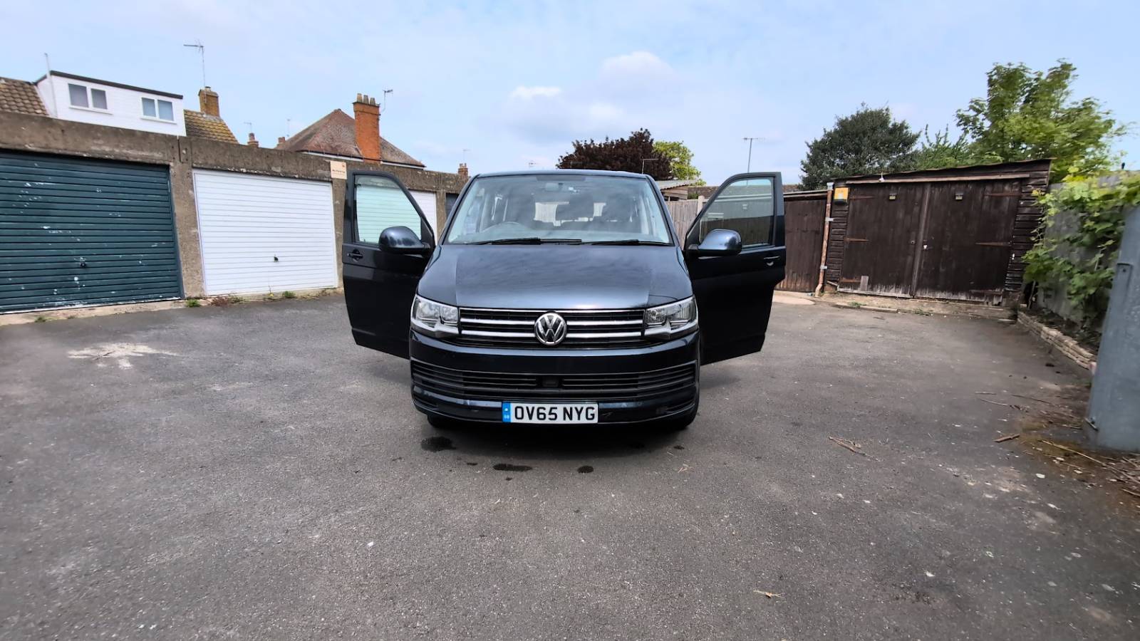 2016 VW Transporter T6 Caravelle 2.0 TDI LWB – 9 Seats