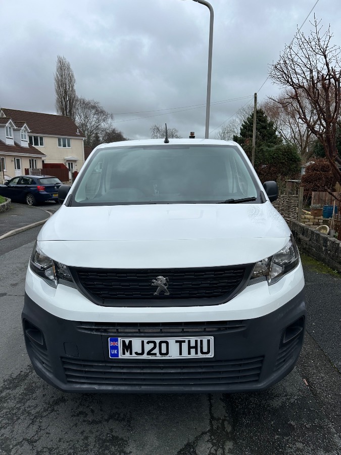 EXCELLENT VAN IN GREAT CONDITION