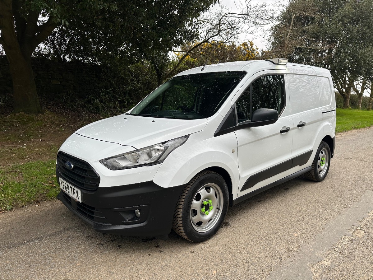 2020 (69) FORD TRANSIOT CONNECT 220 L1 1.5 TDCI ECOBLUE 100BHP [EURO 6] SWB VAN - ONLY 20000 MILES!!