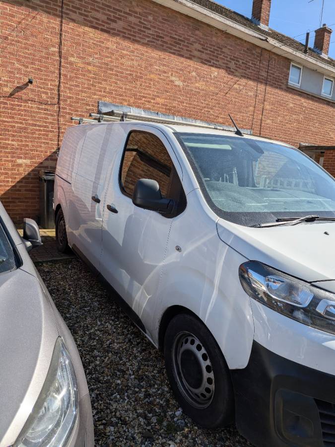 Good runner, plenty of space