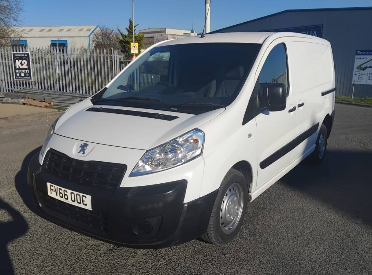 PEUGEOT EXPERT 2016 2.0 HDI L1H1 ULEZ COMPLIANT LOW MILEAGE 115K WARRANTY INCLUDED