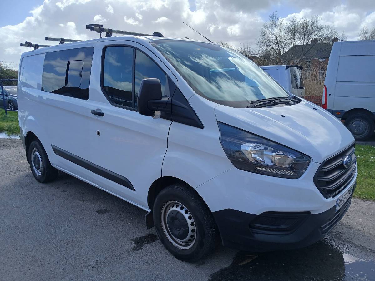 Transit Custom, New CAM belt, Windows, Carpet and roof lights in the rear
