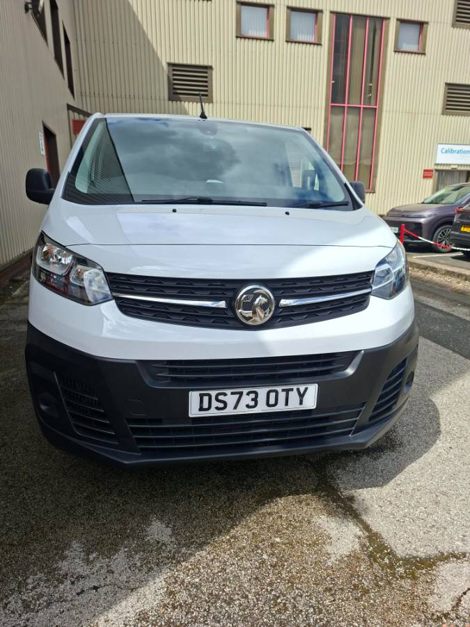 2023 Vauxhall Vivaro 1.5TD 2900 L1H1 Prime - only 4600 miles!.