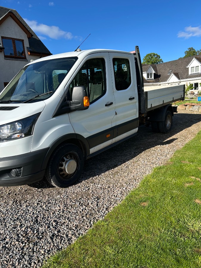 Double cab tipper