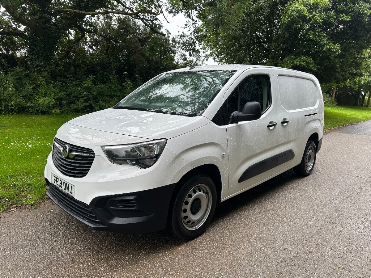 2019 (19) VAUXHALL COMBO CARGO 2300 L2 1.6 TURBO D 100BHP [EURO 6] LONG WHEEL BASE VAN