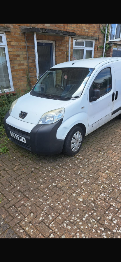 White Peugeot Bipper 4 Door