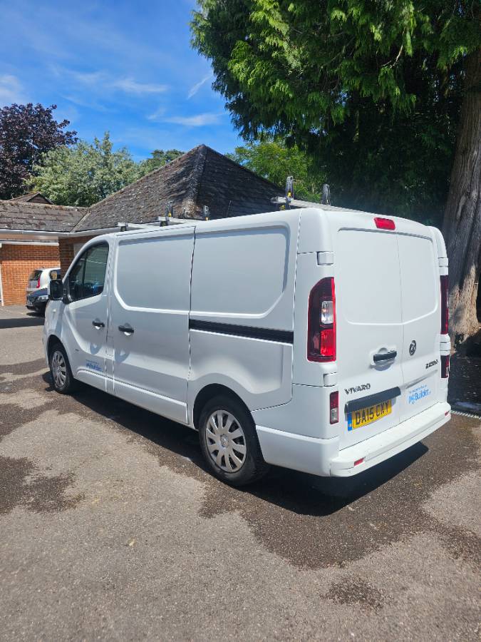 NO VAT* 2015 vauxhall vivaro sportive 