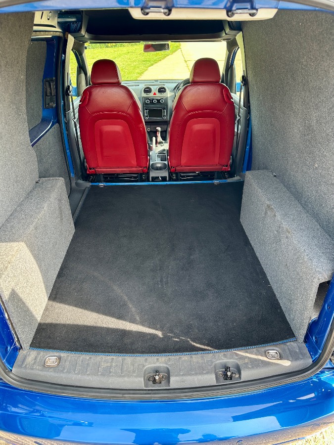VOLKSWAGEN CADDY TDI 