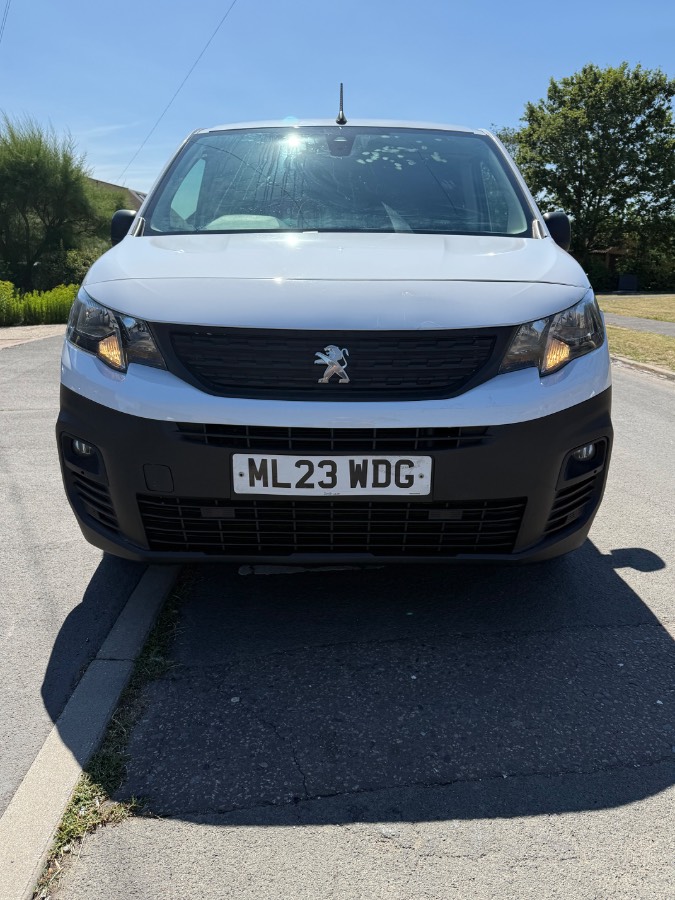 Peugeot Partner LWB 2023 Professional Premium BHDI 54,000 miles 
