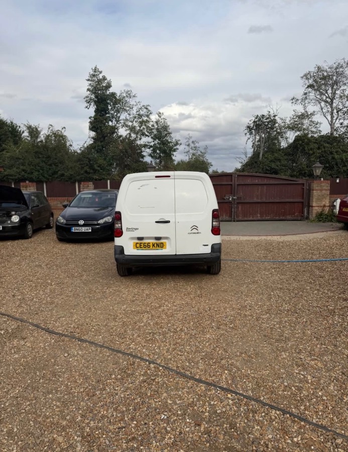 Citroen berlingo 2017 van drivers like new first to see will buy