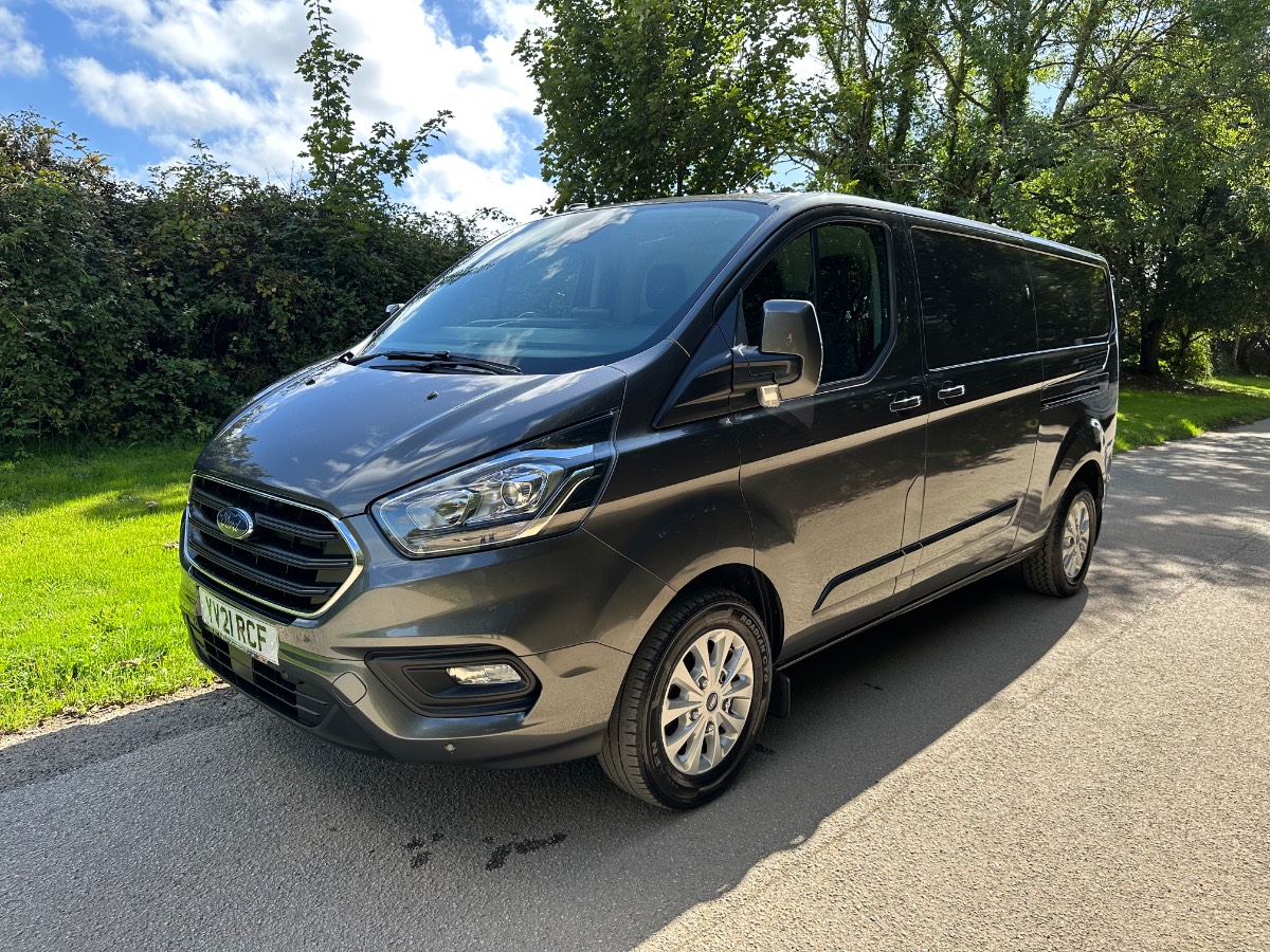 2021 (21) FORD TRANSIT CUSTOM LIMITED 300 L2 H1 2.0 TDCI ECOBLUE 130BHP [EURO 6] LWB LOW ROOF VAN - ONLY 47000 MILES!