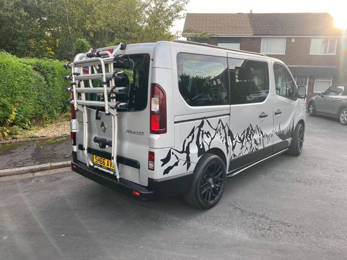 2016 Renault Trafic Sport 