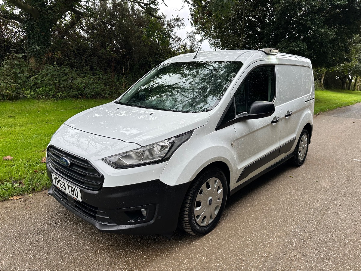 2020 (69) FORD TRANSIT CONNECT 220 L1 1.5 TDCI ECOBLUE 100BHP SWB VAN - ONLY 48000 MILES!