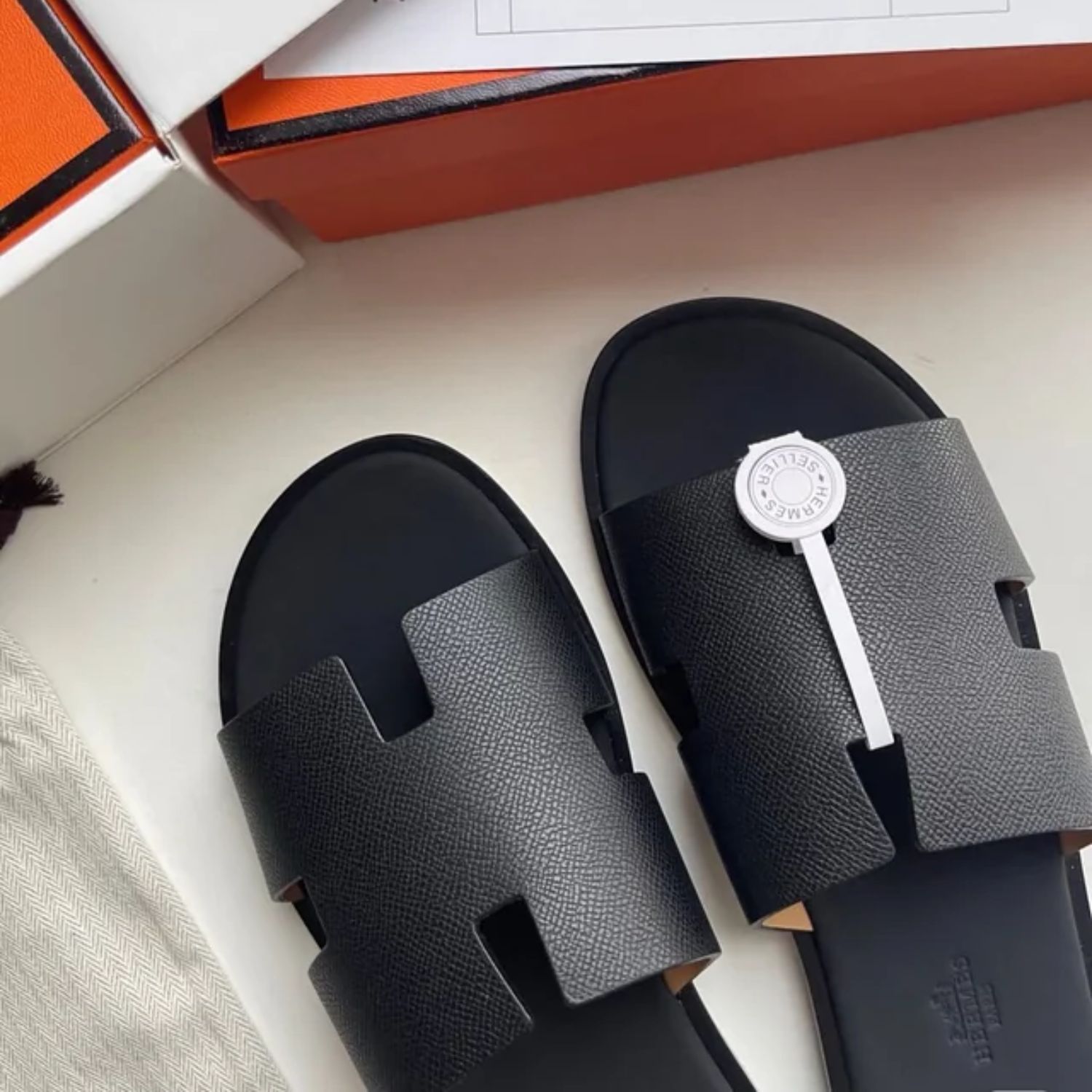 Hermes-Izmir-Sandal-Black