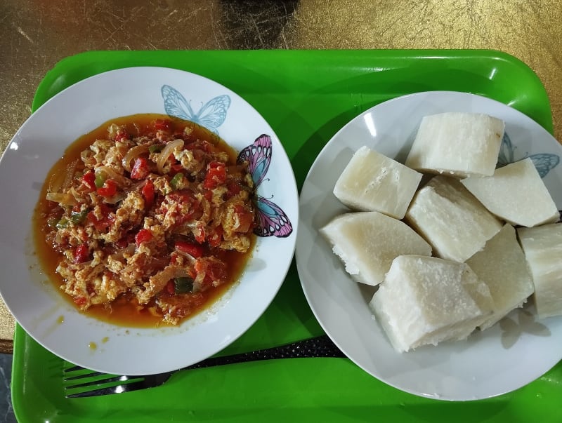 Boiled Yam & Egg Sauce