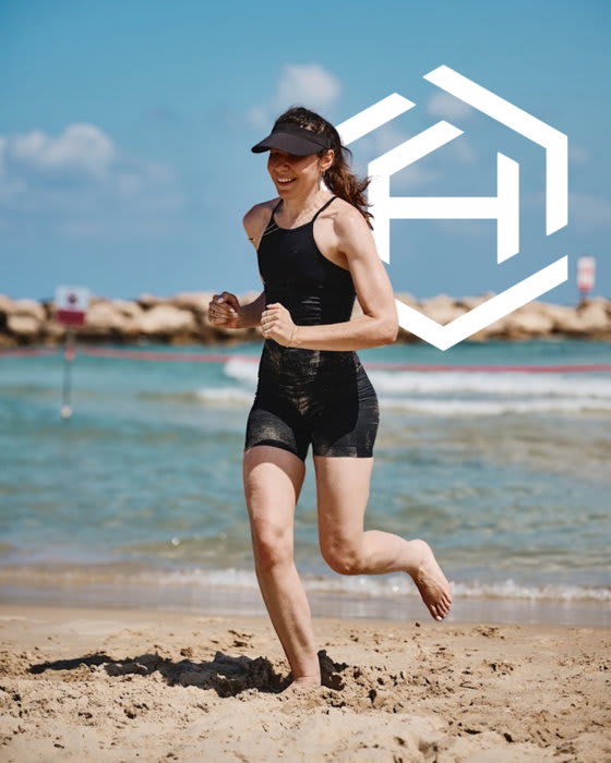 זה נראה לנו כמו יום טוב לרוץ על החוף⛱️