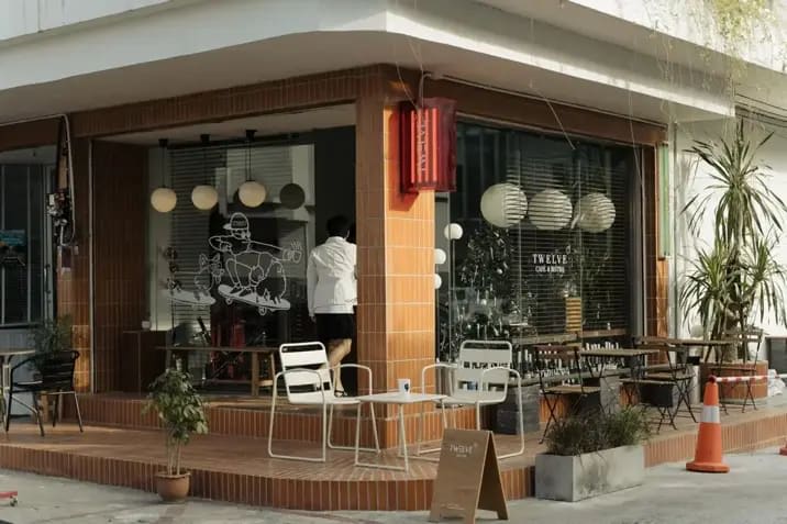 กระเบื้องดินเผาสำหรับร้านกาแฟ ร้านอาหาร และพื้นที่เชิงพาณิชย์