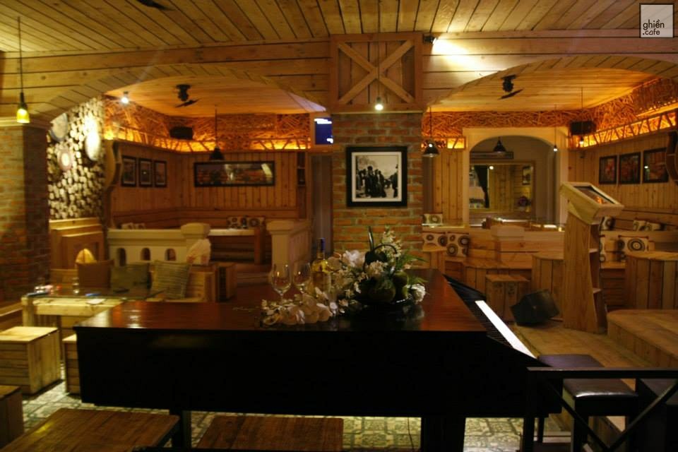 Phòng trà ca nhạc Le PARIS - Trần Phú