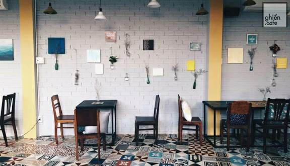 Nhỏ Cafe-Nguyên Hồng