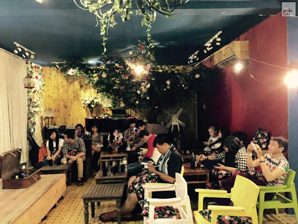 Alice Tea & Dessert House (Vecchio cafe Cũ)