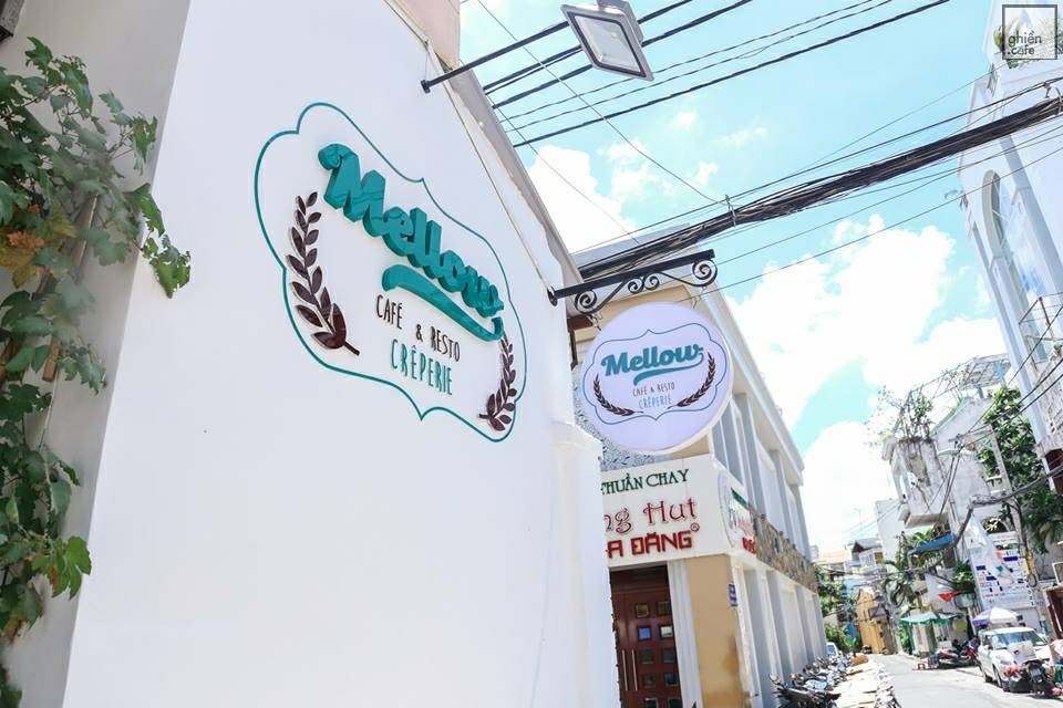 Mellow Creperie Cafe