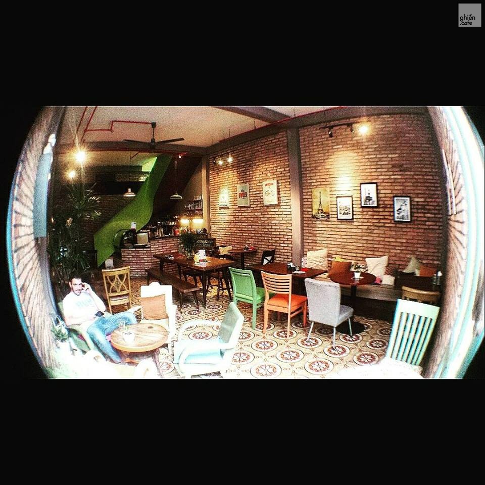 Cafe Con Hẻm Nhỏ - Nguyễn Thị Minh Khai