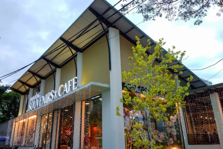 Đà Nẵng Souvenir & cafe - Bạch Đằng