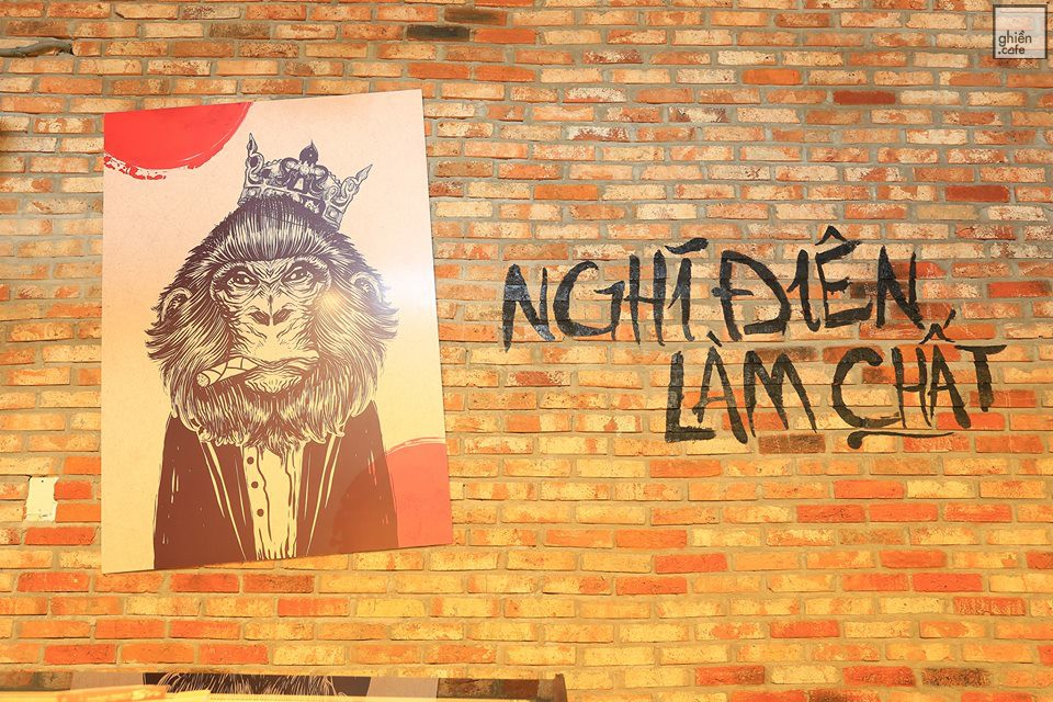 Monkey In Black Cafe - Lê Văn Sỹ