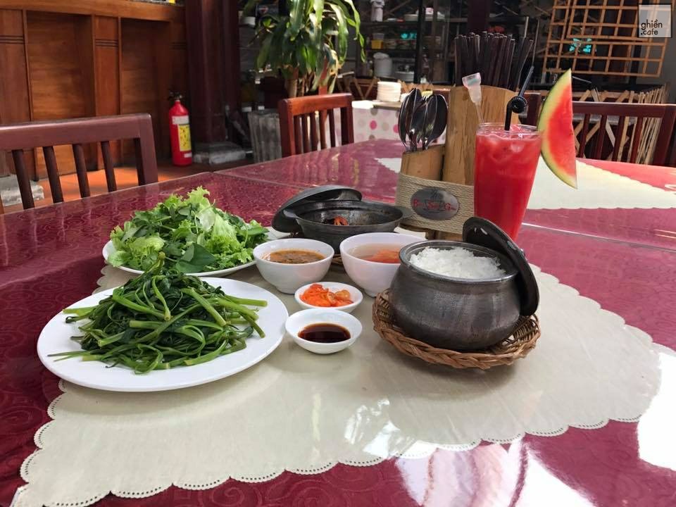 Bụi Sài Gòn Nhà Hàng & Cafe
