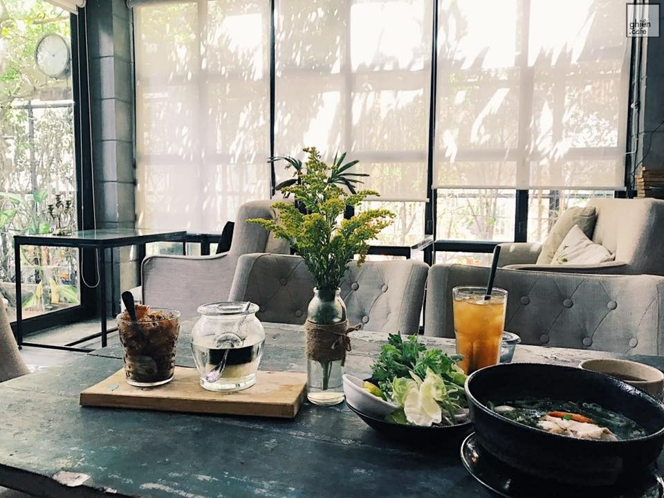 OZ Coffee House - Lê Văn Sỹ