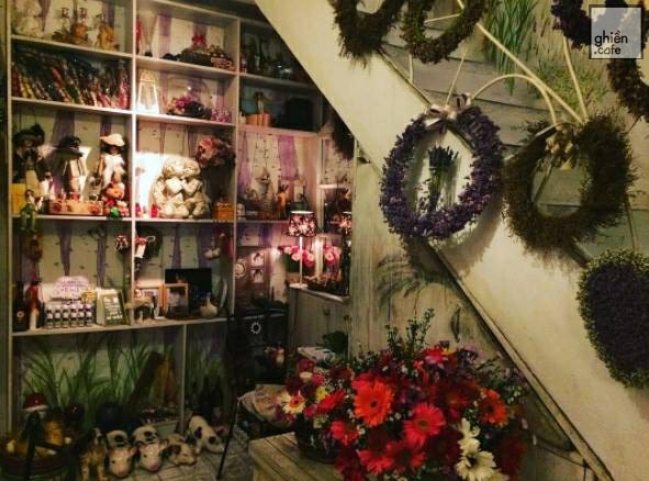 Gác Hoa Attic Cafe - Phạm Ngọc Thạch