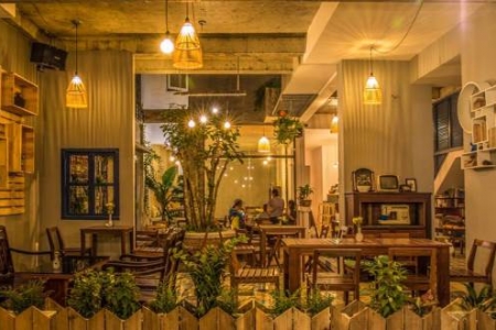 1985 Cafe - Hoàng Hoa Thám