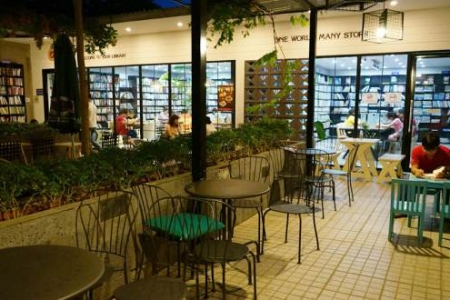 Ngọc Tước Book Cafe-Thi Sách