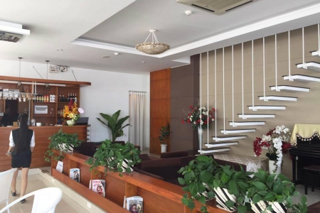 Limousine Coffee - Nguyễn Tất Thành