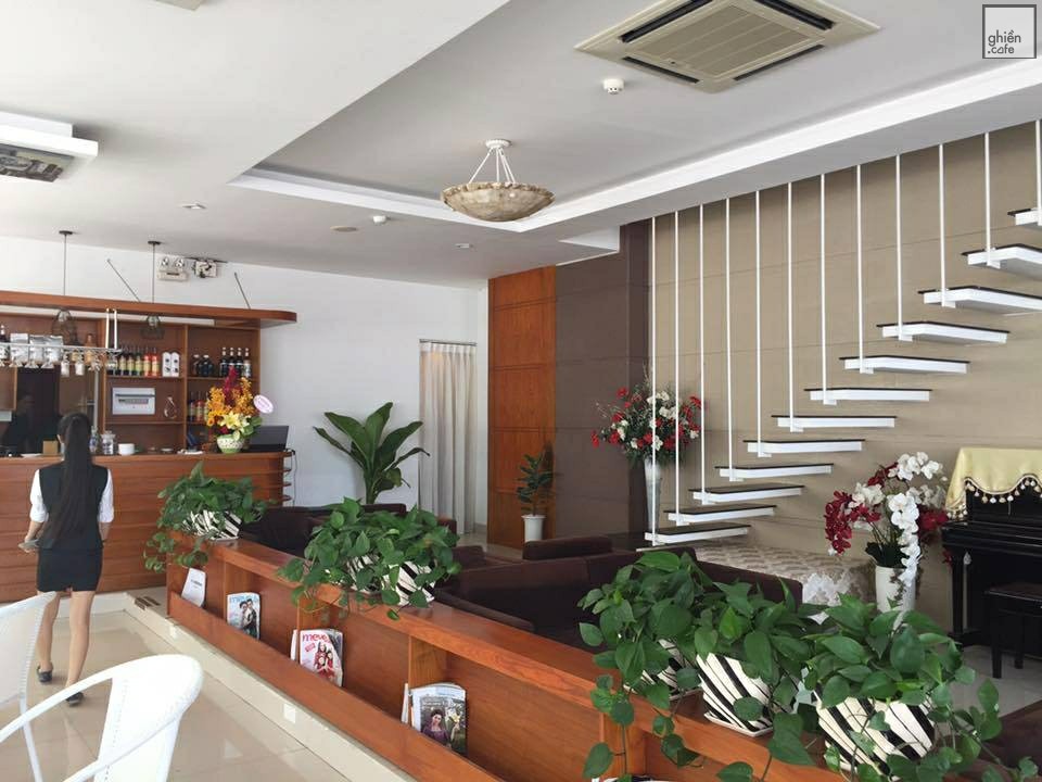 Limousine Coffee - Nguyễn Tất Thành