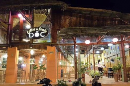 Dốc Coffee & Foods - Huỳnh Thúc Kháng