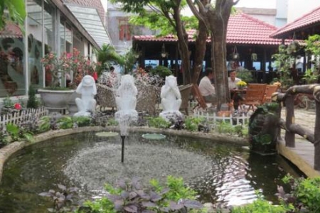 Hương Tích Cafe - Nguyễn Hữu Thọ