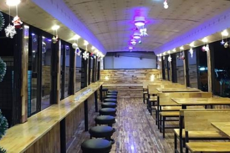 Bus Cafe - Võ Văn Kiệt