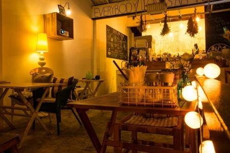 Alpaca homestyle cafe - Nguyễn Thiện Thuật