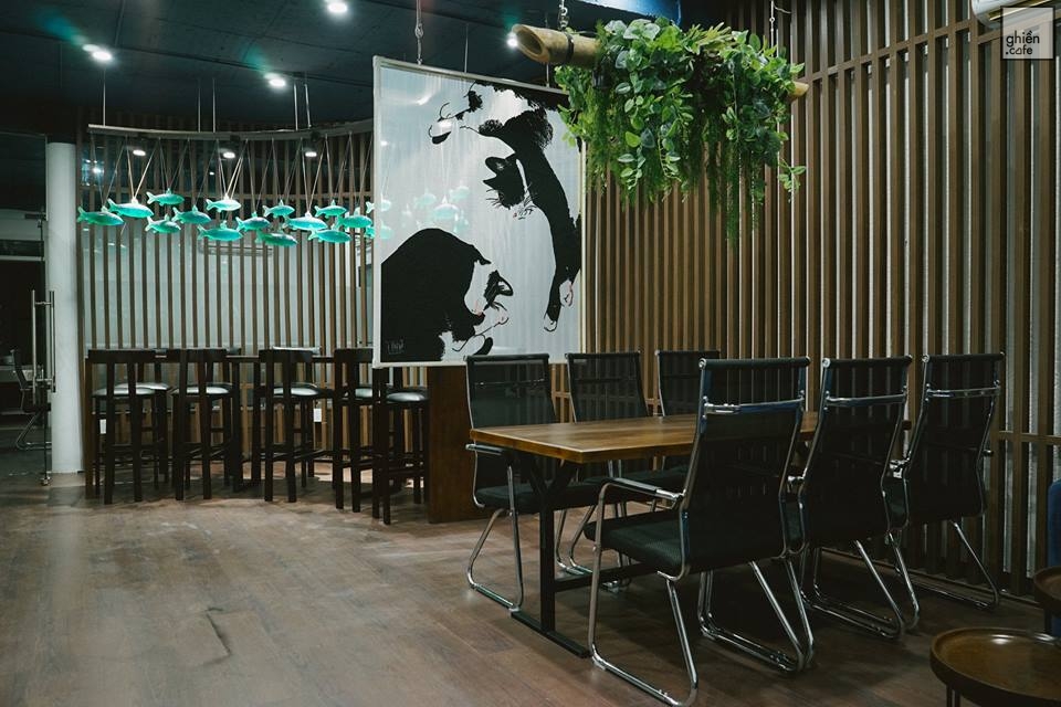 Adapter Workspace & Coffee