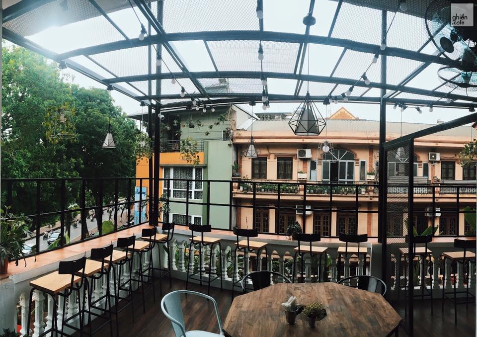 Aroi Dessert Cafe - Đường Láng