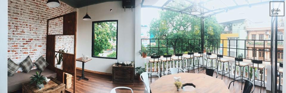 Aroi Dessert Cafe - Đường Láng
