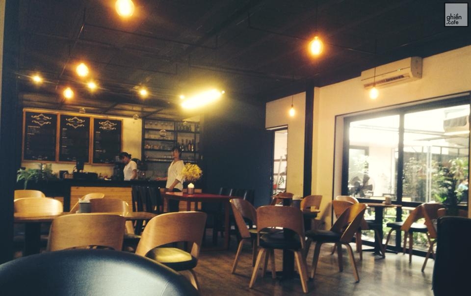 Aura Coffee - Phó Đức Chính