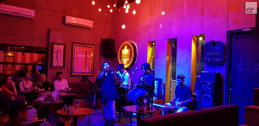 Bin Cafe Acoustic Thủ Đức