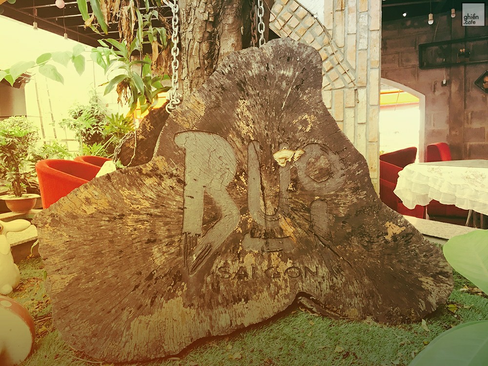 Bụi Sài Gòn Nhà Hàng & Cafe