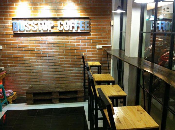 Busstop Coffee & Cakes - Thành Công