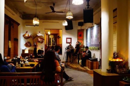 Chuồn Chuồn Phố Cafe